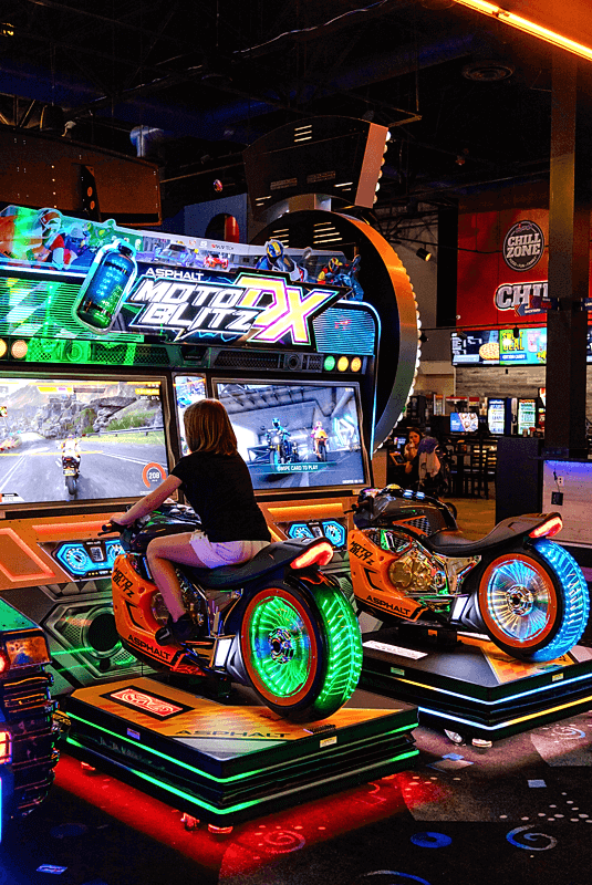 Racing game in the Boomers arcade