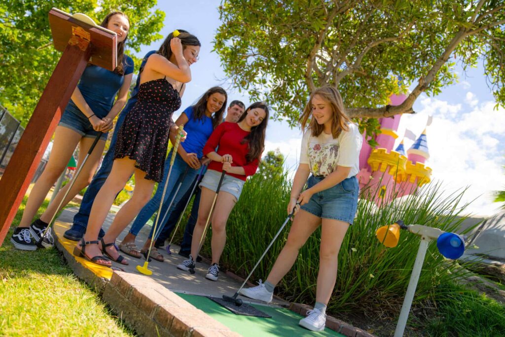 Mini Golf at Boomers Livermore