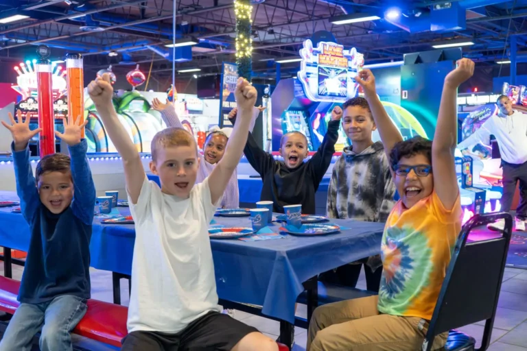 Kids at birthday party at Boomers Livermore